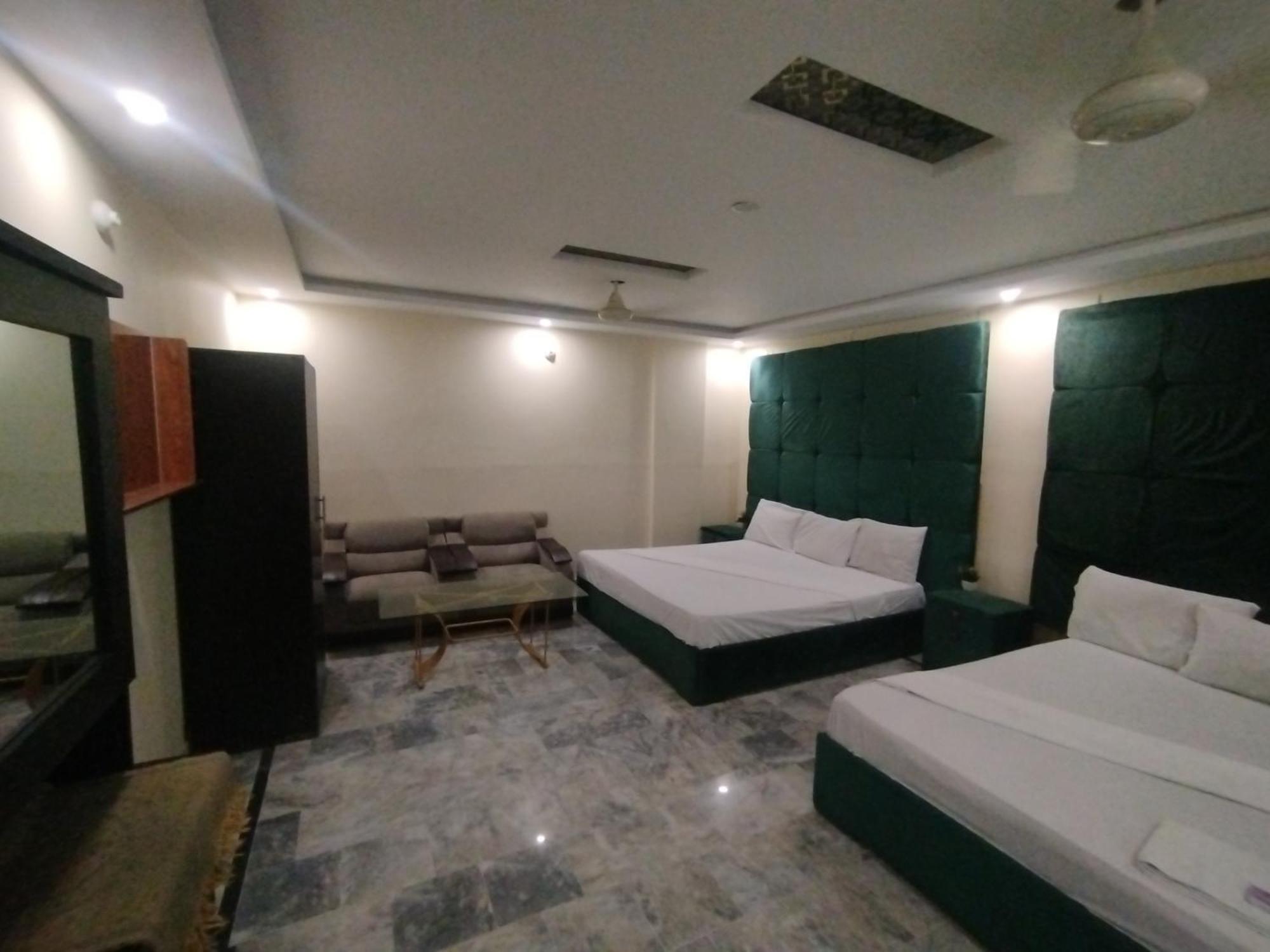 Hotel Crown Plaza, Near Karachi Airport, Darul Sehat Hospital, Dow, Agha Khan And Liaqat Hospital Extérieur photo