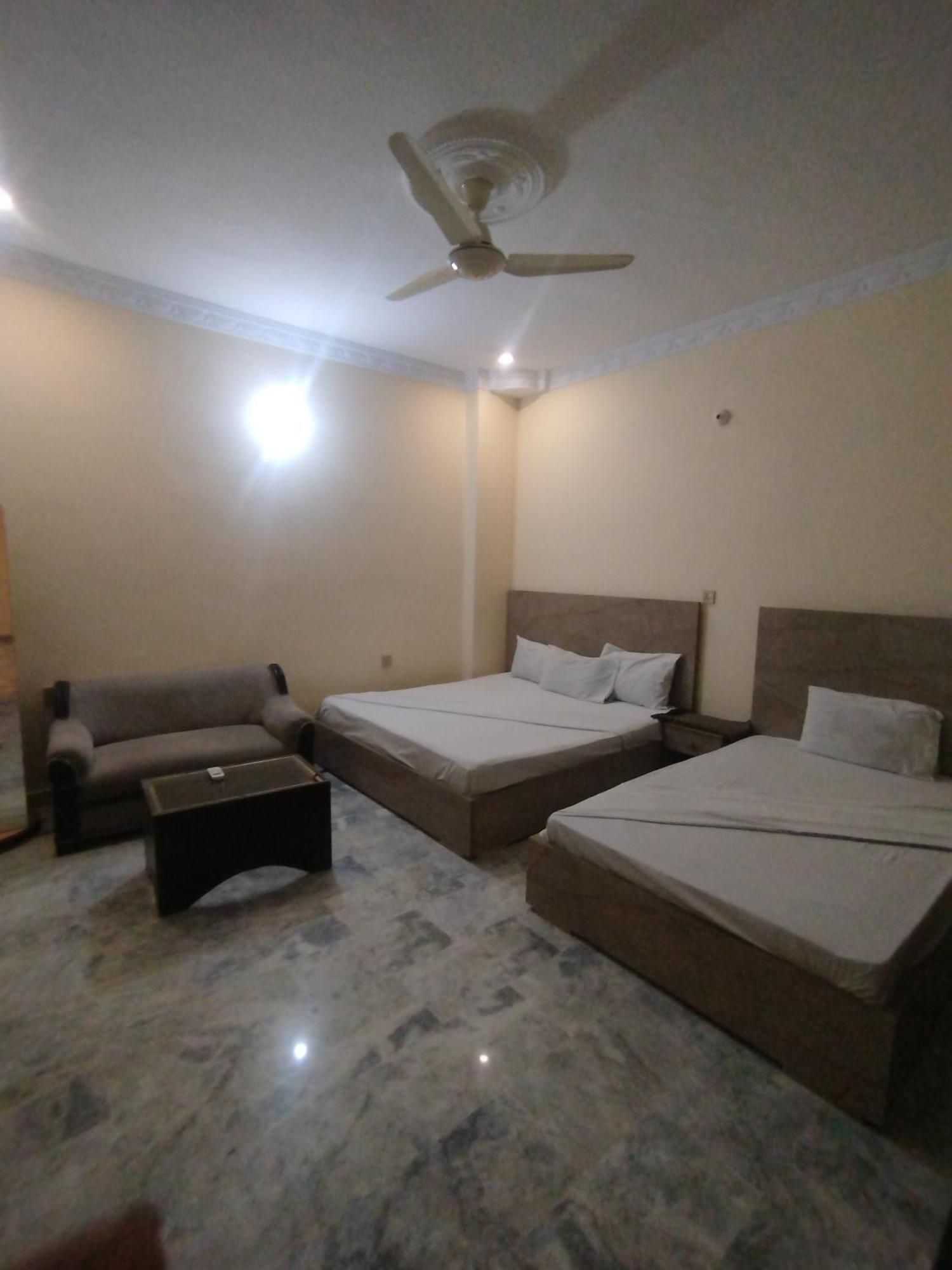 Hotel Crown Plaza, Near Karachi Airport, Darul Sehat Hospital, Dow, Agha Khan And Liaqat Hospital Extérieur photo